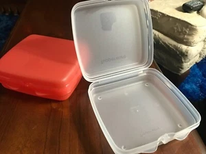 New Tupperware set of 2 hinged orange & white sandwich keepers - Picture 1 of 1