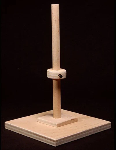 Soporte de madera para armadura de esculpir de 12" Foto 1 de 1