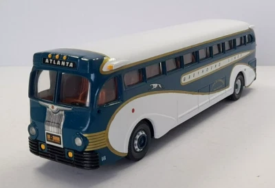 Corgi Classics Vintage Buses USA 98462 Yellow Coach 743 - Greyhound Lines - Image 1 of 4