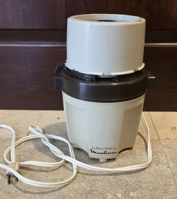 La Machine Food Processor by Moulinex Deluxe Model 354. Workhorse ! 100% WORKING - Image 1 of 4