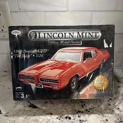 1-24 TESTORS LINCOLN MINT 1969 DODGE CHARGER RT RED MODEL KIT  NIB Sealed - Image 1 of 4