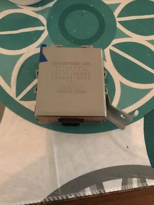 2010 TOYOTA HIGHLANDER TIRE PRESSURE CONTROL MODULE TPMS P/N: 89769-48080 - Image 1 of 4