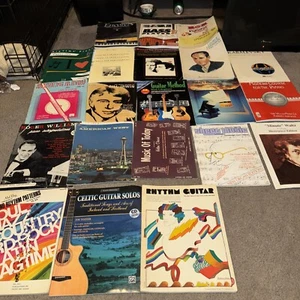LOT Of 21 ACOUSTIC GUITAR MAGAZINE Private Lessons BOOKS + CDs Learn To Play EUC - Picture 1 of 4