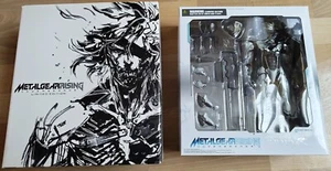 Metal Gear Rising Revengeance RAIDEN - White Armor Edition Play Arts Kai Figure - Photo 1/11