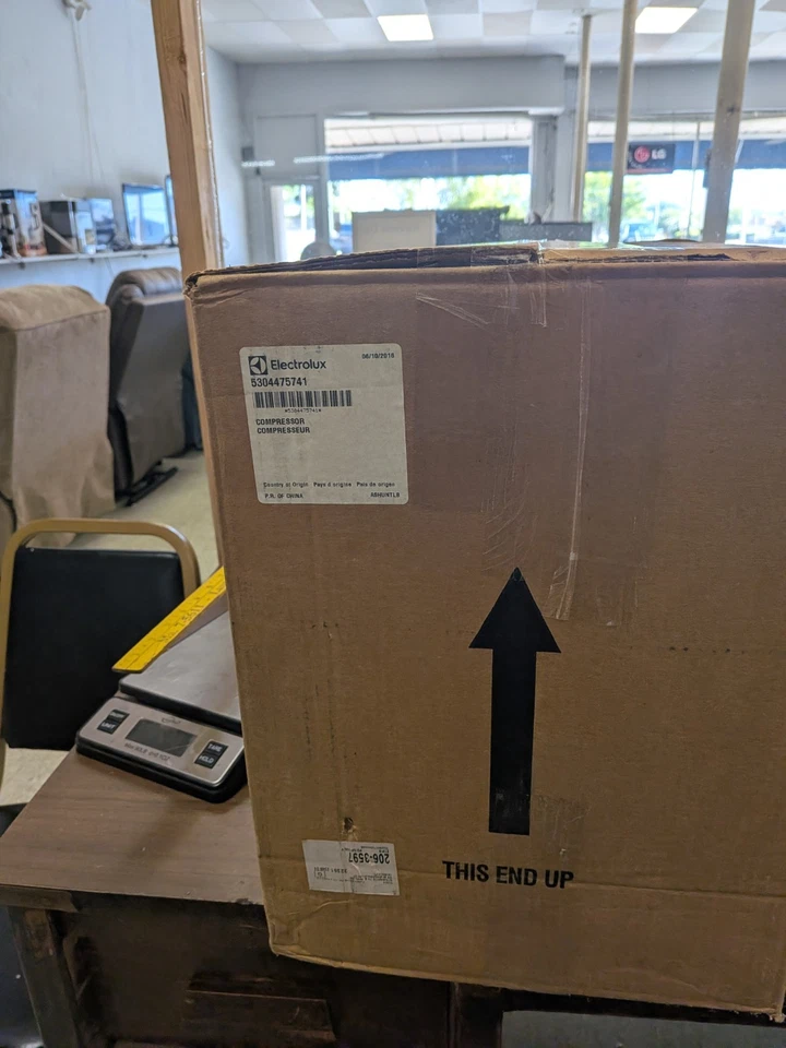 New Genuine OEM 5304475741 Frigidaire 25000 BTU Room AC Compressor - Image 1 of 1