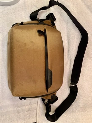 Peak Design Everyday Sling 3L, Coyote Color, Camera Sling Bag - Image 1 of 3