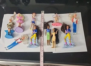 Figurine bambola vintage Barbie per lo più 10 totali - Foto 1 di 14
