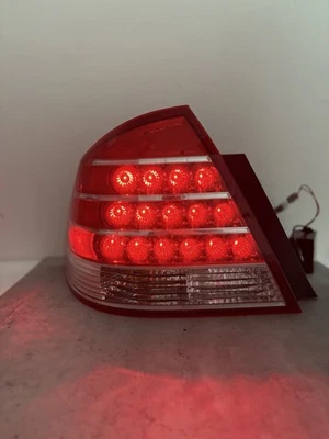 Mercury Montego 2005 2006 2007 esquina izquierda LED luz trasera lámpara 05 06 07 OEM Foto 1 de 4