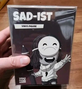 Sad-Ist Youtooz #15 Sadist mit Karte - Bild 1 von 4