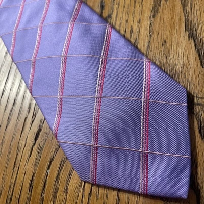 Corbata de seda geométrica Thomas rosa fino argyle usada en excelente estado hecha en Francia Foto 1 de 4