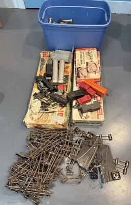 ОГРОМНАЯ Винтажная Модель Поезда Смешанный Лот НЕПРОВЕРЕННАЯ НУЖДАЕТСЯ В ЧИСТКЕ Lionel American Flyer - Изображение 1 из 4