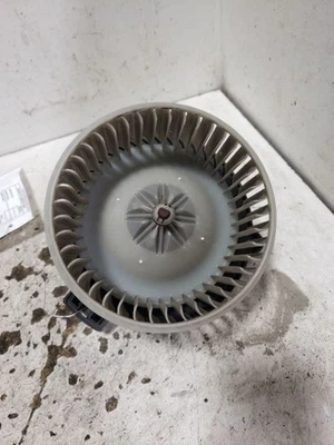 Blower Motor Fits 03-08 COROLLA 693072 - Image 1 of 2