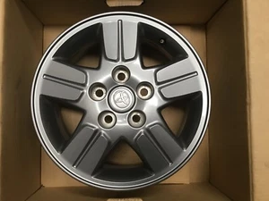 Genuine Toyota Hilux Alloy 2WD “15x6” 5 Stud - Picture 1 of 9
