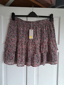 BODEN BNWT Pink Floral Frill Mini Skirt Size 16 - Picture 1 of 8
