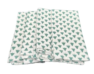 Cotton 16x16 Dinner Napkins Green Christmas Off-White Background Tree Set of 4 - Picture 1 of 9