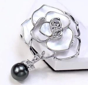 Natural 9-10mm Black Pearl Crystal Shell Camellia Brooches 18KGP For Women - Picture 1 of 1