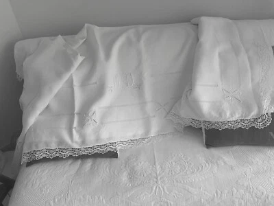 linge ancien Drap De Mariage BRODÉ LYS  AVEC RETOUR Dentelle Et  Monogramme M D - Photo 1/4