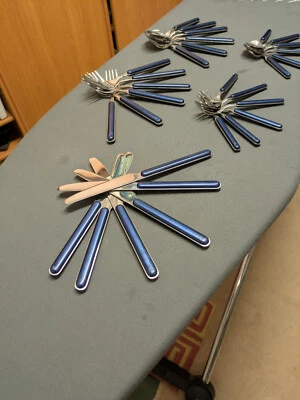 Besteck je sechs teile mit blauem Griff gesamt 30 teilig - Bild 1 von 4