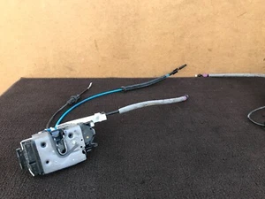 ✔MERCEDES W204 C63 C350 C300 C250 MANIJA PUERTA TRASERA IZQUIERDA CERRADURA PESTILLO ACTUADOR OEM - Imagen 1 de 6