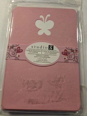 Tarjetas y sobres Studio G para elaboración paquete sellado 2011 diseño luz rosa Foto 1 de 4