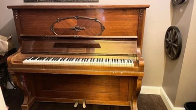 Klavier - Bild 1 von 4