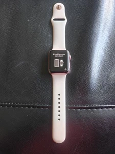 MONTRE APPLE MQ142CL/A SÉRIE 2 42 MM OR ROSE ALUMINIUM - Photo 1 sur 6