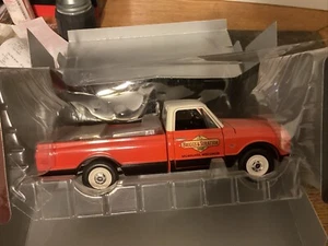First Gear 1st 1:25 Scale Diecast 1968 Chevrolet C-10 Pickup Briggs & Stratton - Picture 1 of 10