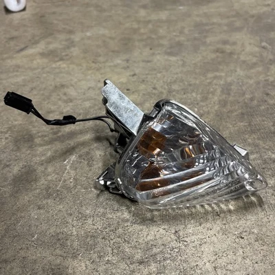 Señal de giro trasero derecho Suzuki GSXR 600/750 2008-2010  Foto 1 de 4