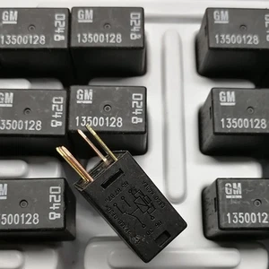 10 pezzi Relè per auto 12VDC 5 pin 13500128 PA66-GF30 - Foto 1 di 1