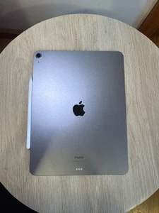 iPad Air M2 2024 13-Inch - Space Grey - APPLE PEN PRO Included - Picture 1 of 4