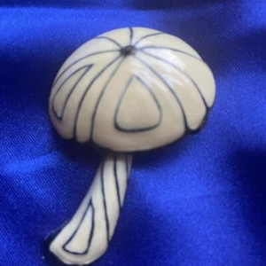 Vintage Eisenberg Emaille Pilz signiert Brosche Anstecknadel Midcentury MCM creme/schwarz - Bild 1 von 3