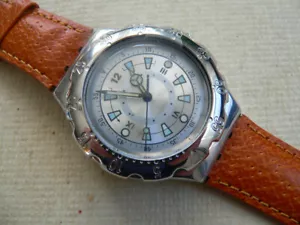Reloj Swatch Irony Scuba Irony Sealights 1995 YDS100 nuevo - Imagen 1 de 13