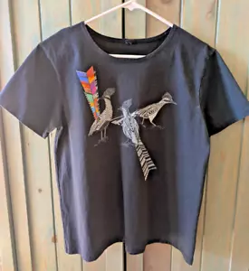 Sabaku Artwear Top Road Runners/Feather Black Short Sleeve Size Medium-Exc Cond - Picture 1 of 4