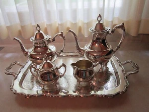 WM Rogers Silver Plate Vintage Coffee Tea Service with Serving Tray - Picture 1 of 1