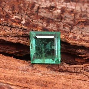 Pietra preziosa sciolta ottagonale sfaccettata taglio ottagono naturale certificata 0,36 ct - Foto 1 di 3