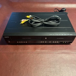SANYO FWZV475F DVD Recorder Combo VCR VHS Player HDMI Tested/Working No Remote - Picture 1 of 10