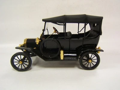 Franklin Mint 1913 Ford Model T 1/16 Scale Touring Car Mint Condition No Box - Image 1 of 4