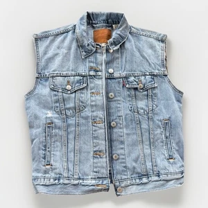 Vintage 90s Levi’s Trucker Vest Women’s M Denim Sleeveless Distressed Look - Picture 1 of 6