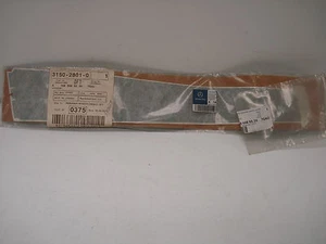 CUBIERTA ORNAMENTAL PILAR MERCEDES CLASE A W168 B EN PARTE TRASERA DE 1686989530 - Imagen 1 de 1