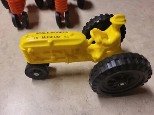 1993 National Farm Toy Show Dyersville Iowa Yellow tractor Scale Models - Picture 1 of 6