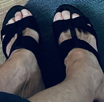 Sandalias de cuña Charles by Charles David Treasury charol negro talla 10 Foto 1 de 4