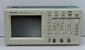 Tektronix TDS 210 Oscilloscope Two Channel Digital Real-Time 60MHz S/N B094200 - Picture 1 of 6