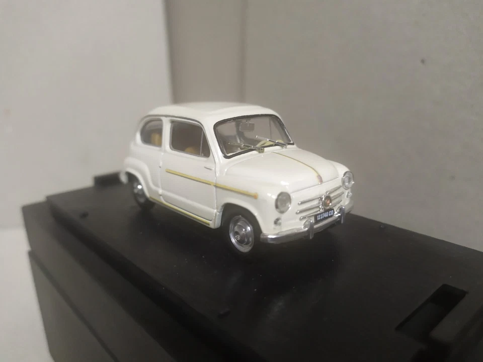 Fiat 600-D (1960) , blanco . Brumm R316-12 . Escala 1/43 - Imagen 1 de 4