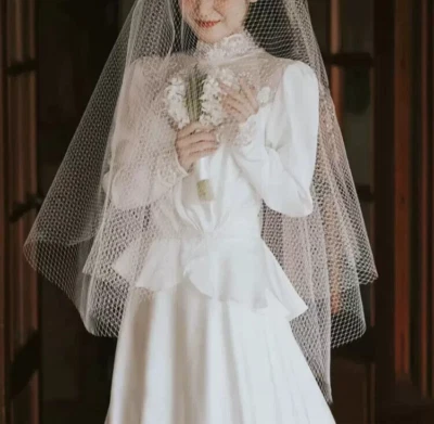 Vestido de novia vintage de sirena para mujer, vestido de novia, velo + corona + clips para orejas de pera Foto 1 de 4