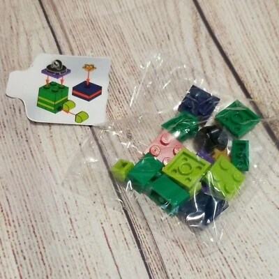 LEGO Marvel Advent Calendar Avenger Presents 76196 CHRISTMAS 2021 Day 13 - Image 1 of 4