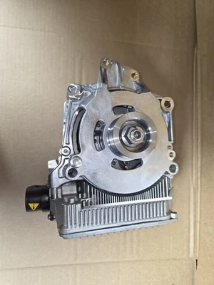  Dodge Ram 1500 2019-2024 5,7 L, alternador Etorque 48 V nuevo, # 05185274AB Foto 1 de 4