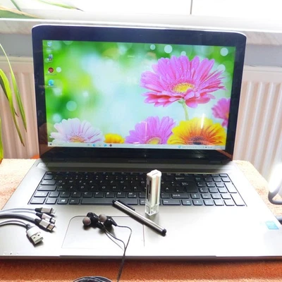 Medion E7226 17 Zoll HDPLUS l 8GB RAM NEU l SSD Windows 10 l DVDRW USB3 HDMI - Bild 1 von 4