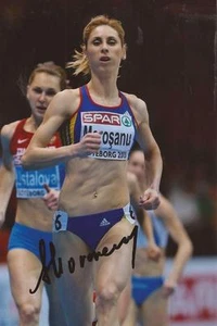 ATLETISMO: FOTO DE ACCIÓN FIRMADA POR ANGELA MOROSANU 6x4 + certificado de autenticidad *RUMANIA* - Imagen 1 de 1