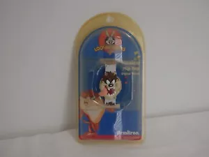 Orologio Vintage 1998 Armitron Looney Tunes Musicale Flip Top Diavolo della Tasmania (3D2) - Foto 1 di 4