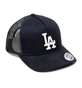 Cappello PRAY For LA on NERO & NERO Snapback Yupoong Stile Camionista Regolabile NUOVO - Foto 1 di 12